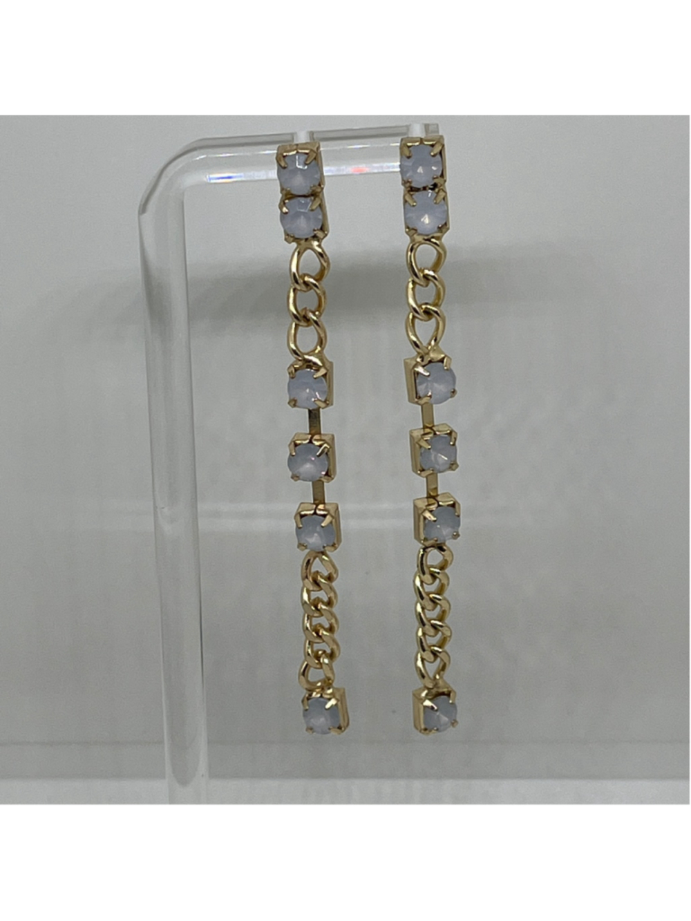 WHITE GEM EARRINGS
